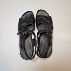 SAS Womens Black leather tri-comfort low heeled sandal Made in the USA Size 8N